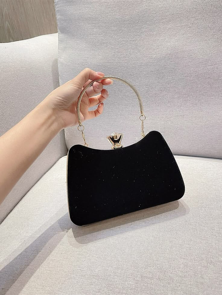 CLUTCH BAGS